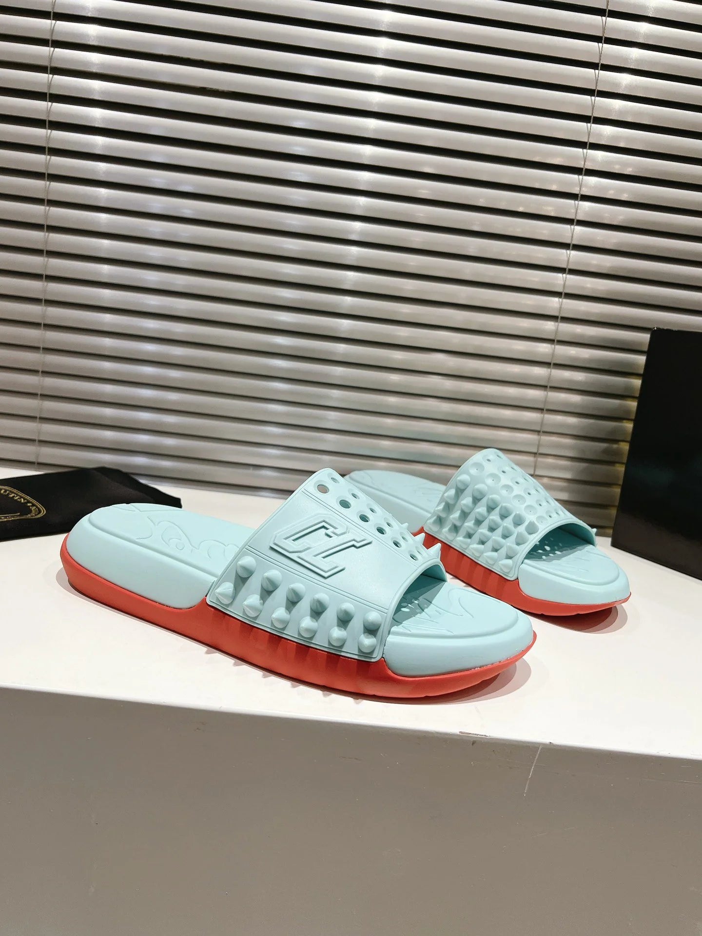 CL SANDAL
