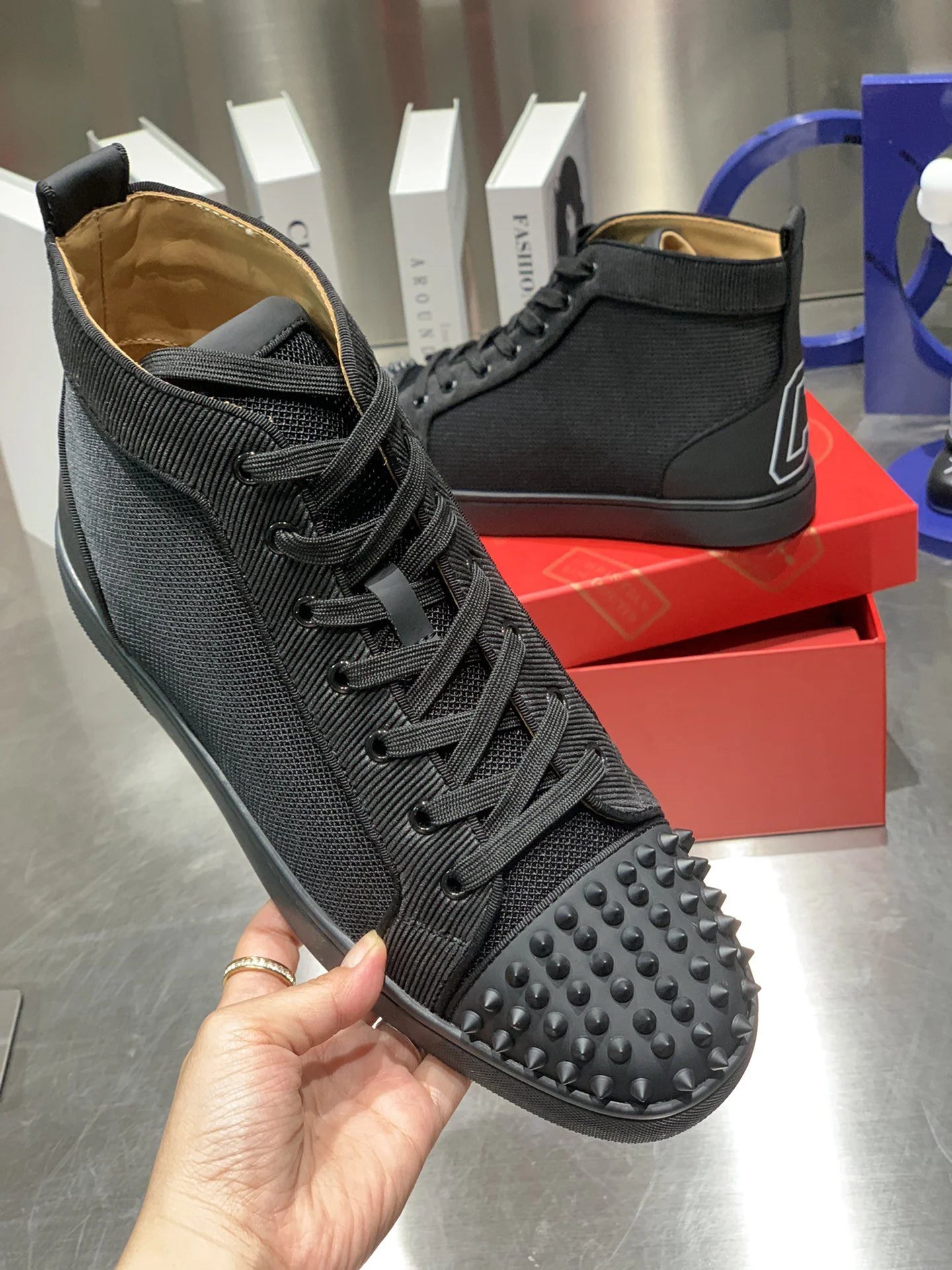 CL SNEAKER
