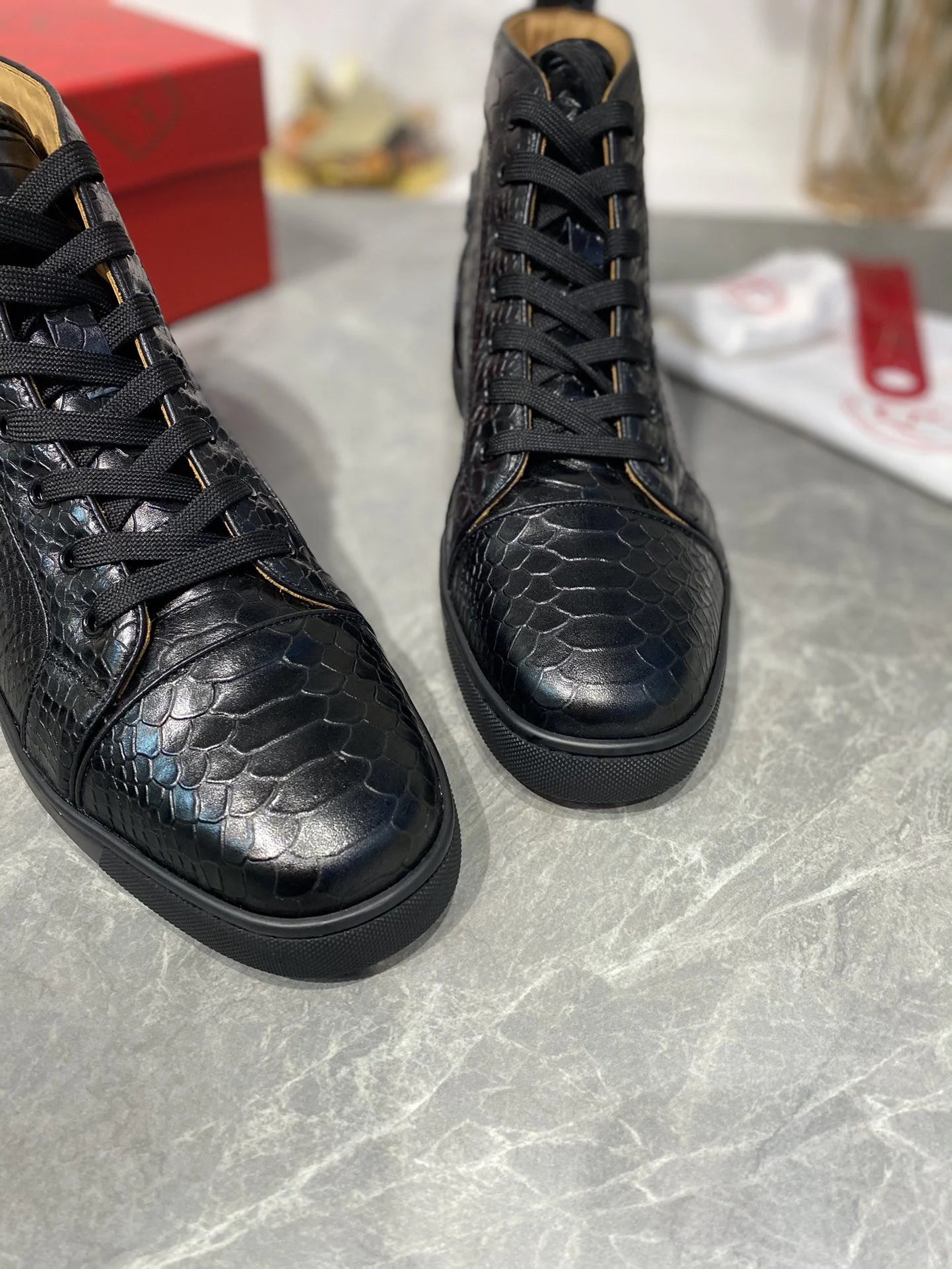 CL SNEAKER