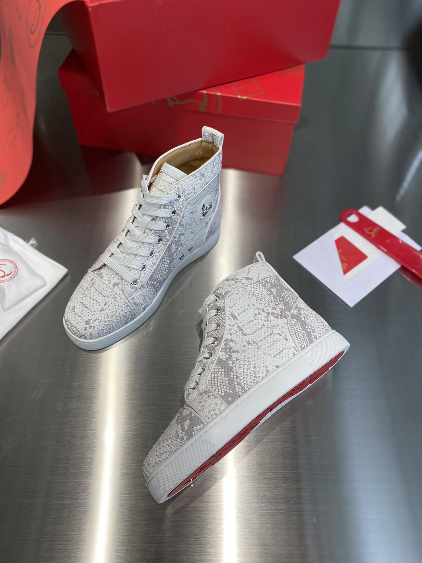 CL SNEAKER
