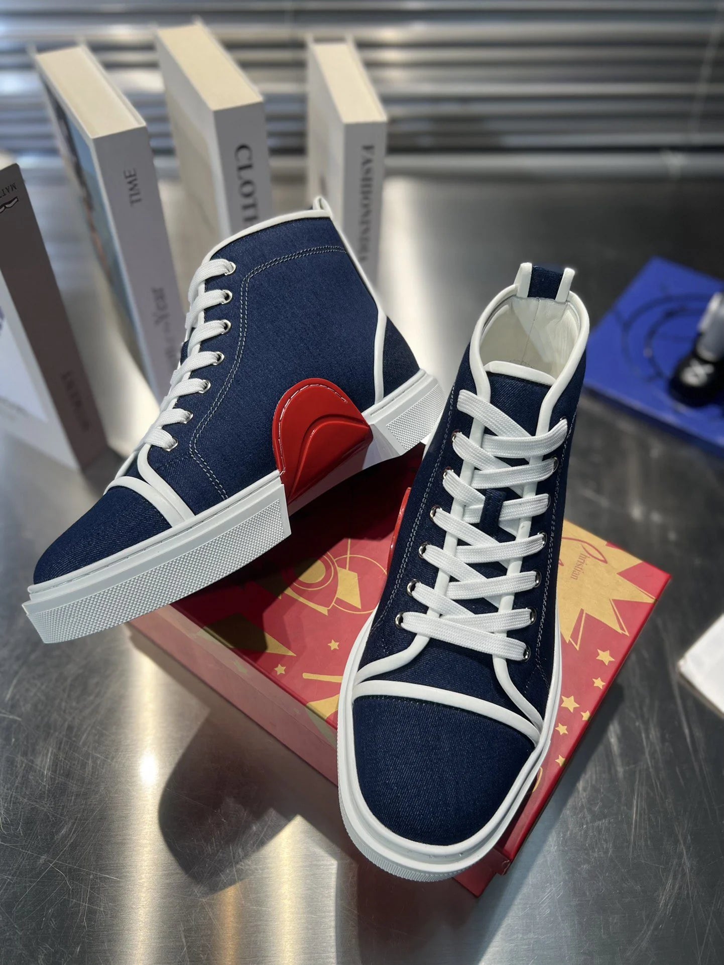 CL SNEAKER