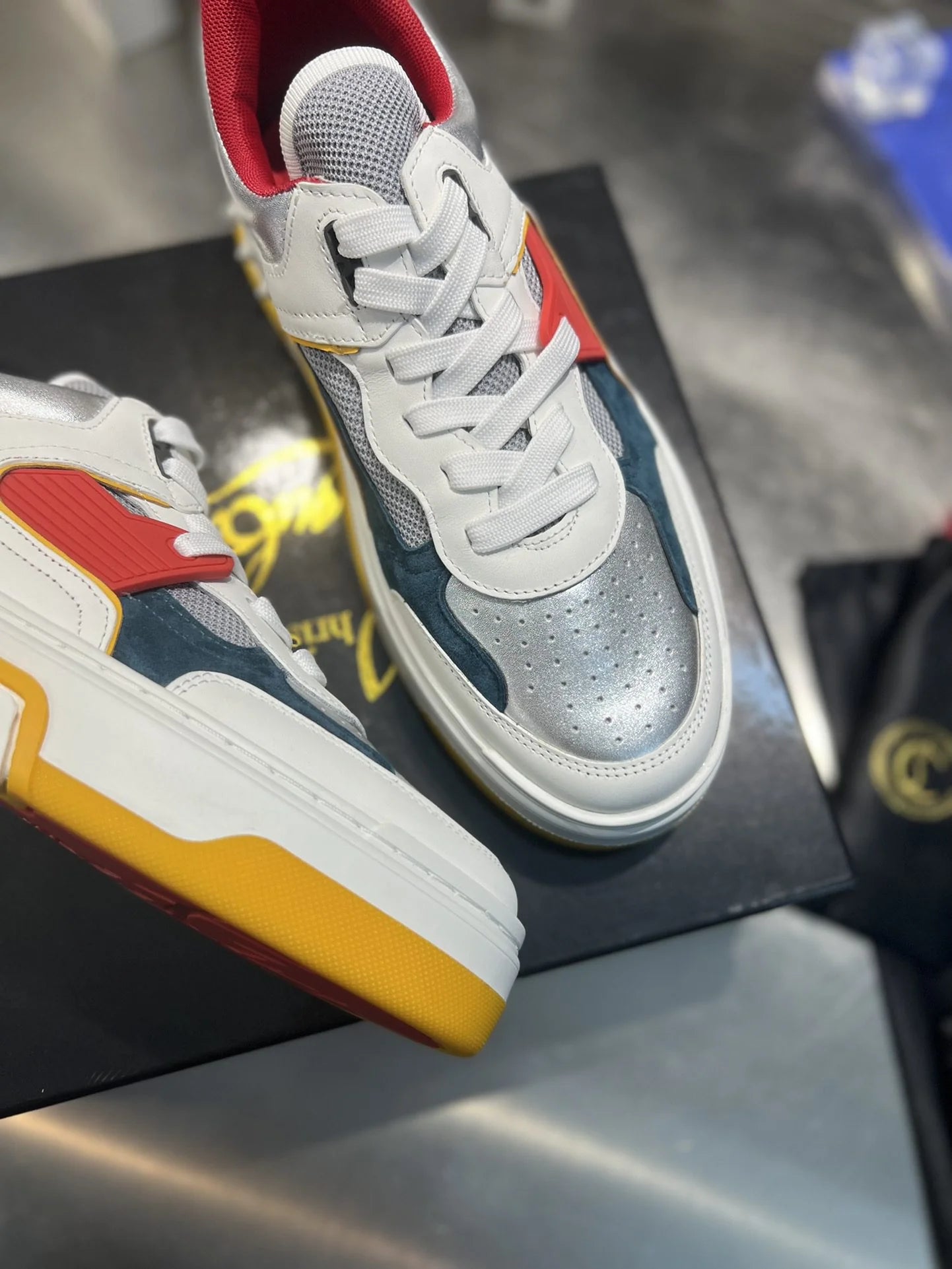 CL SNEAKER
