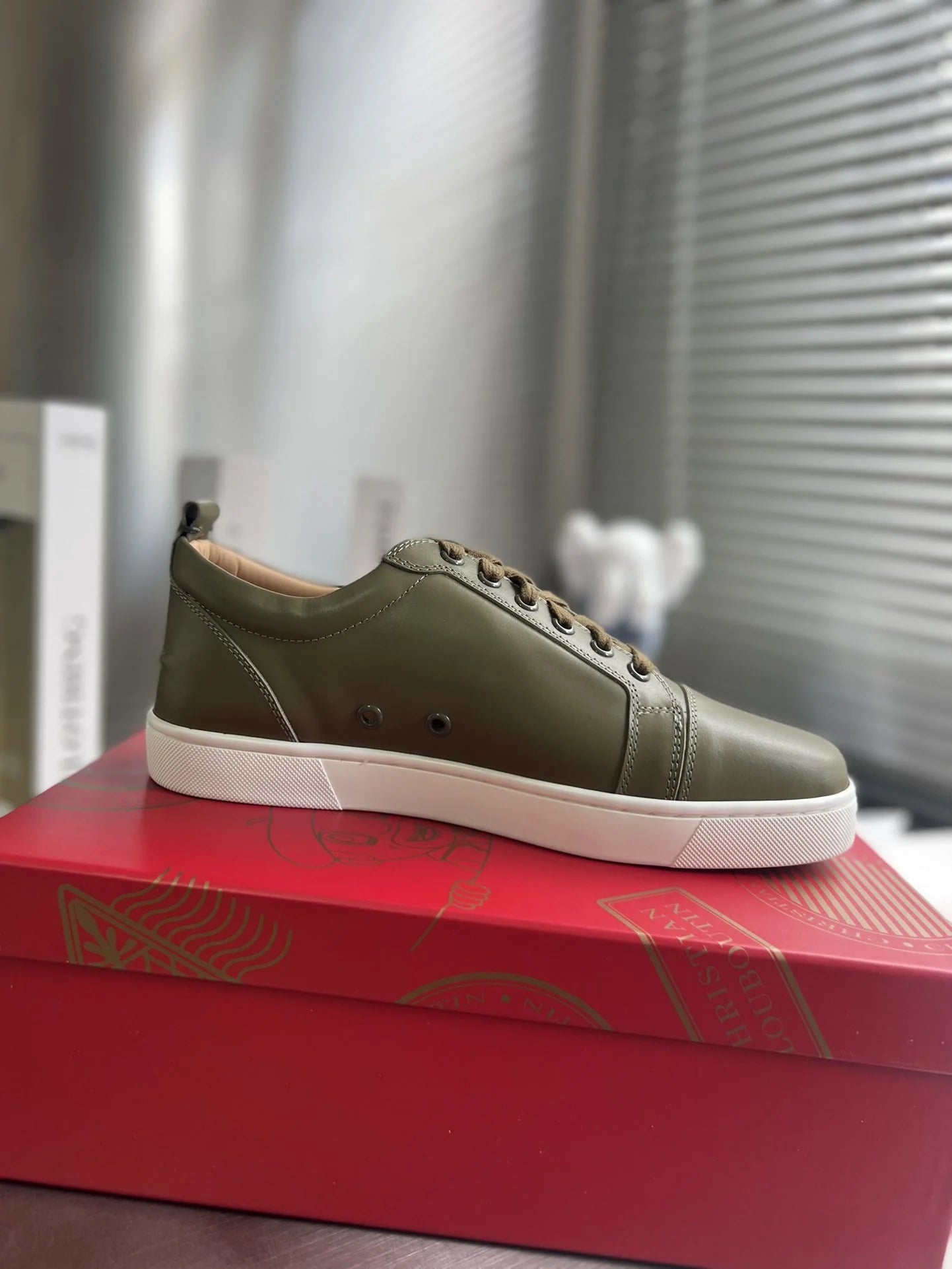 CL SNEAKER
