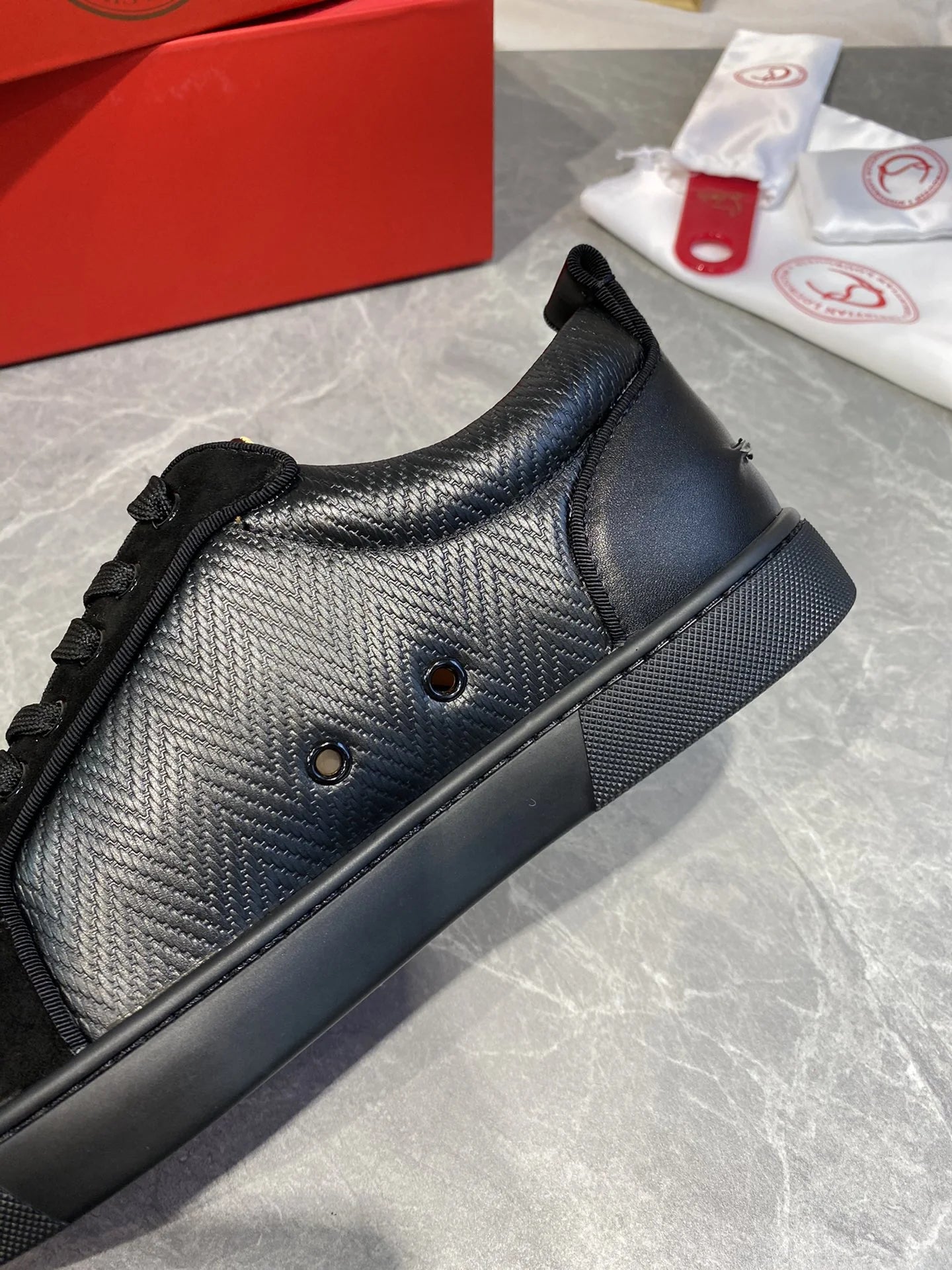 CL SNEAKER