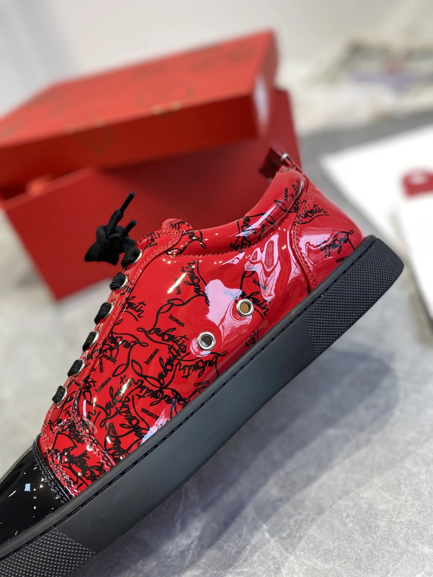 CL SNEAKER