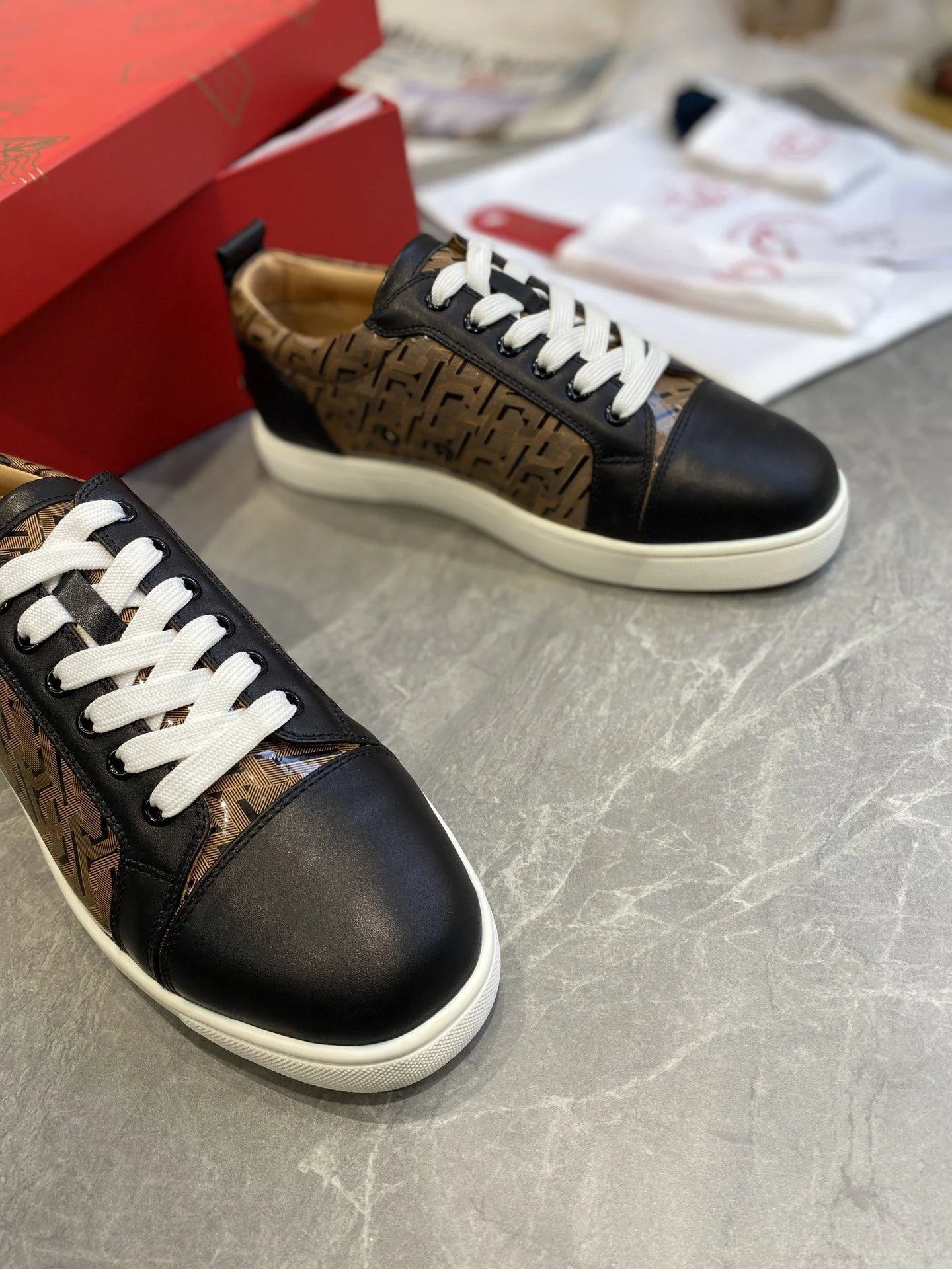 CL SNEAKER