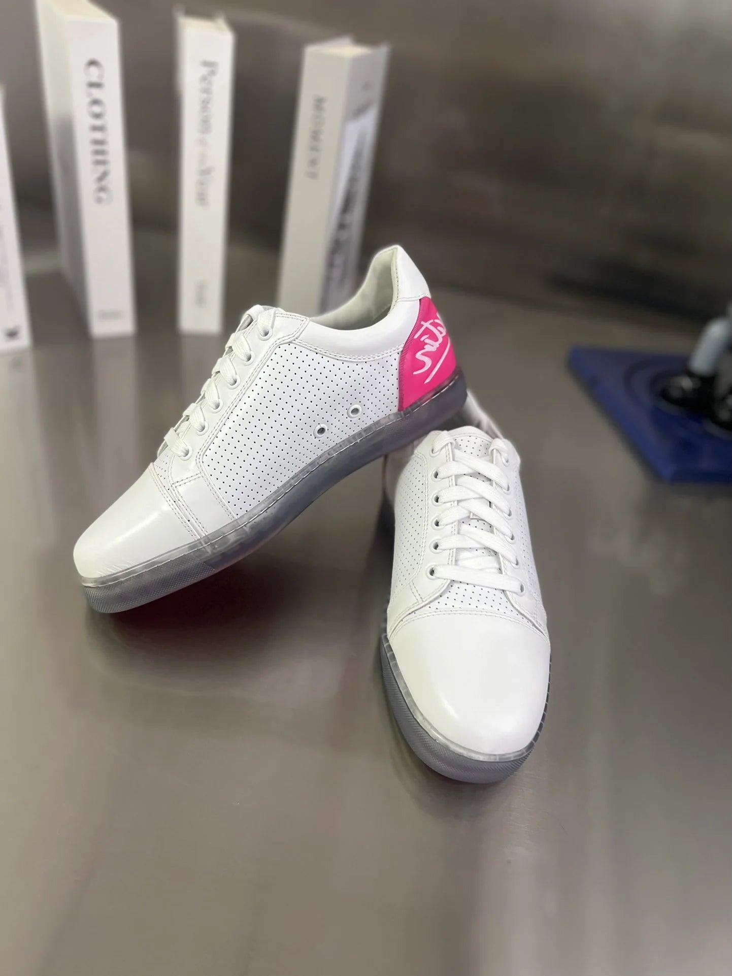 CL SNEAKER