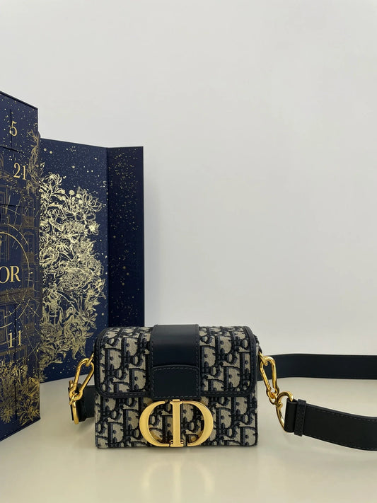 DIOR 30 MONTAIGNE