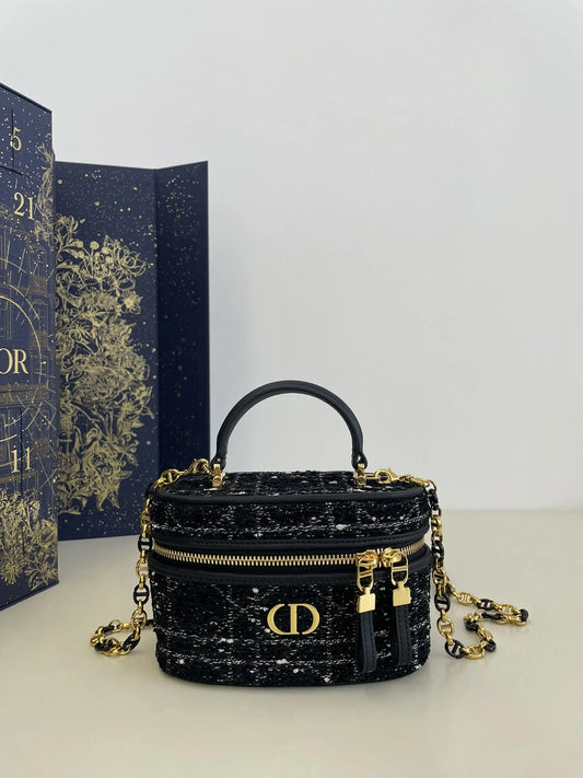 DIOR 30 MONTAIGNE