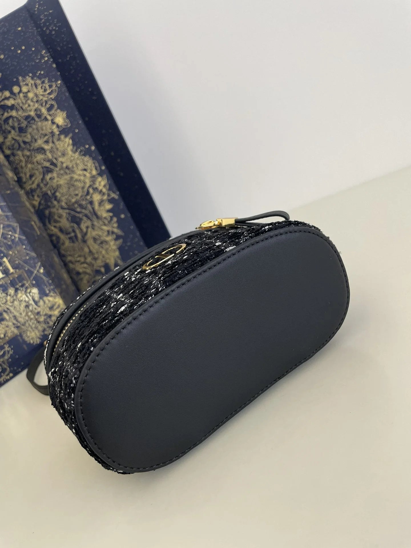 DIOR 30 MONTAIGNE