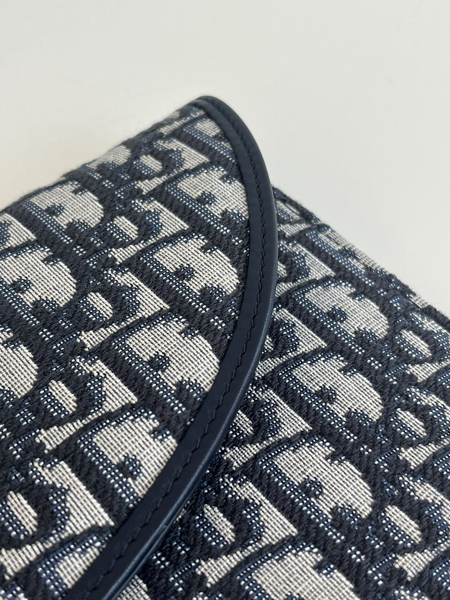 DIOR 30 MONTAIGNE