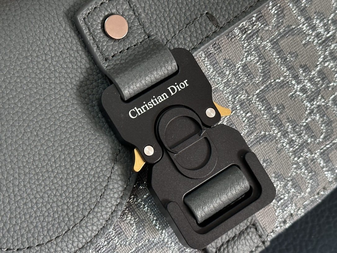 DIOR BAG