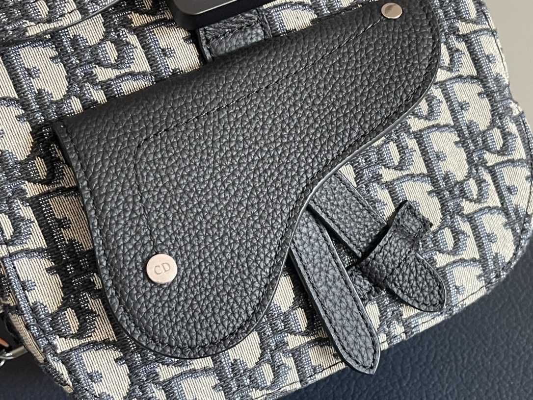 DIOR BAG