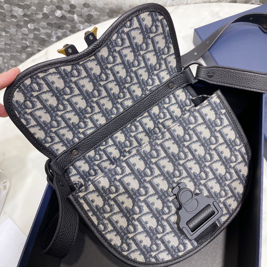 DIOR BAG