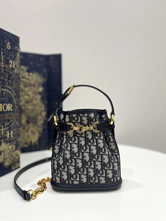 DIOR CEST BAG