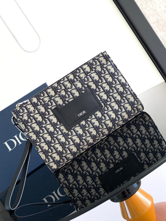 DIOR CLUTCH