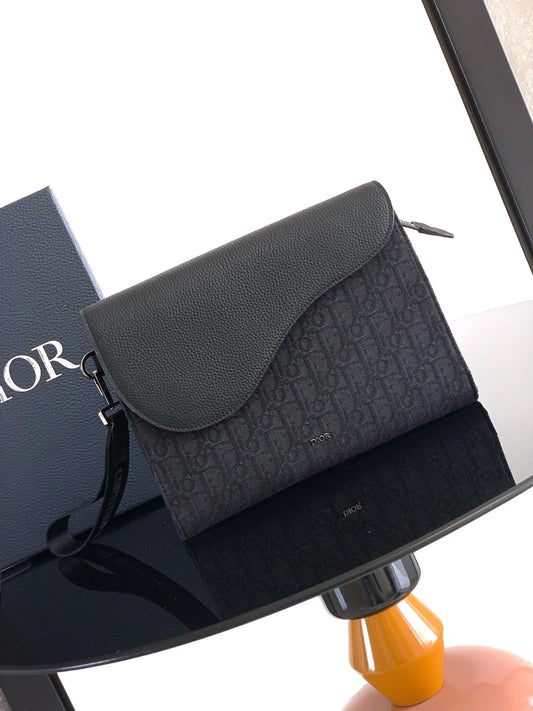 DIOR CLUTCH