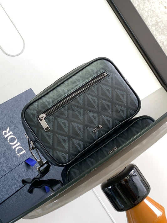 DIOR CLUTCH