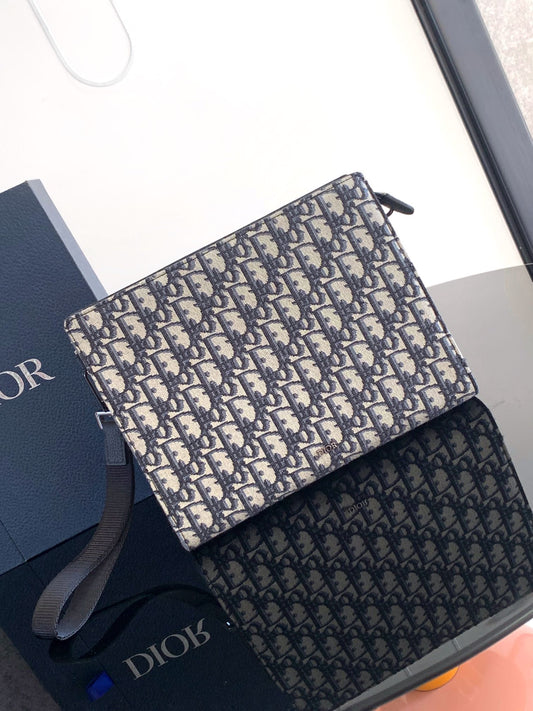 DIOR CLUTCH