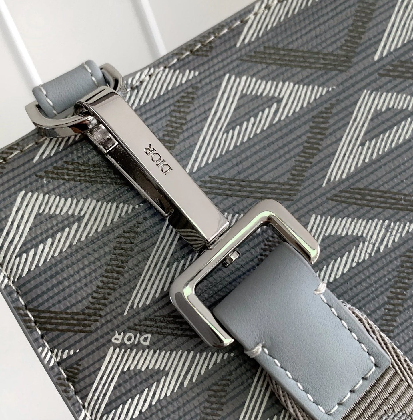 DIOR CLUTCH