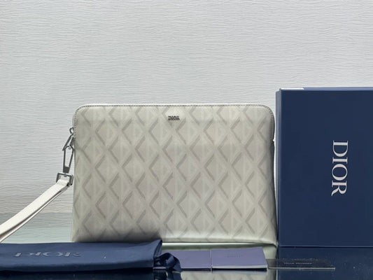 DIOR CLUTCH
