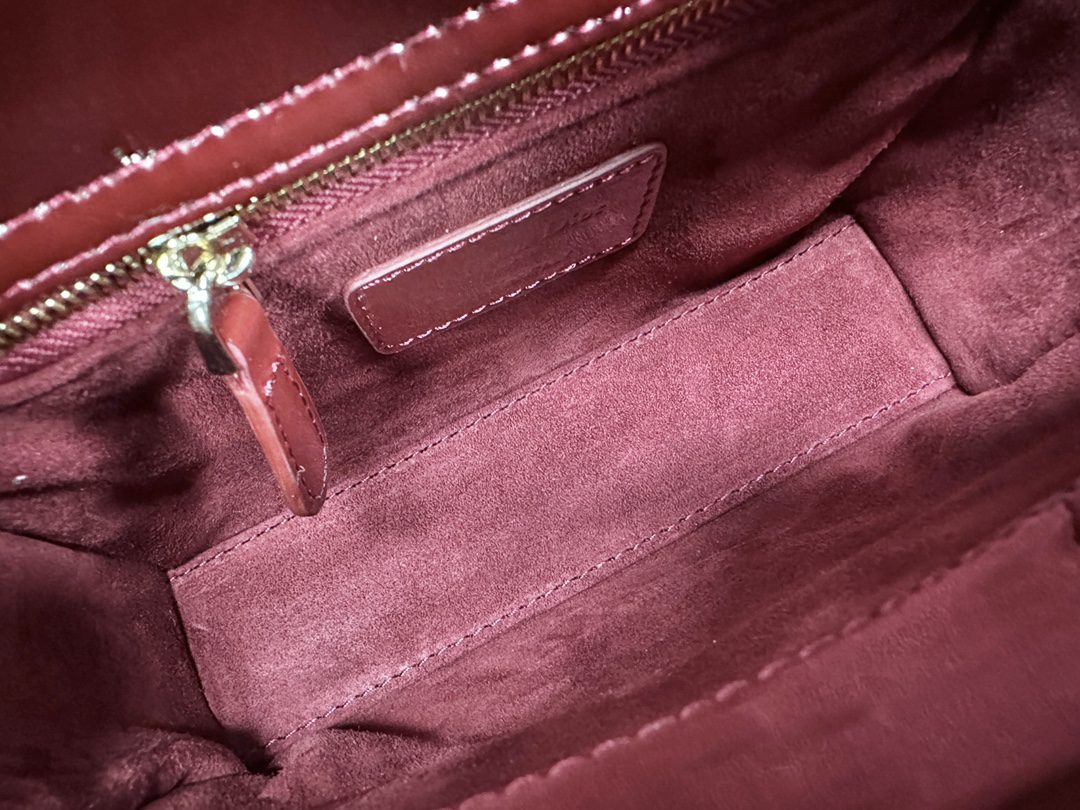 DIOR D JOY BAG