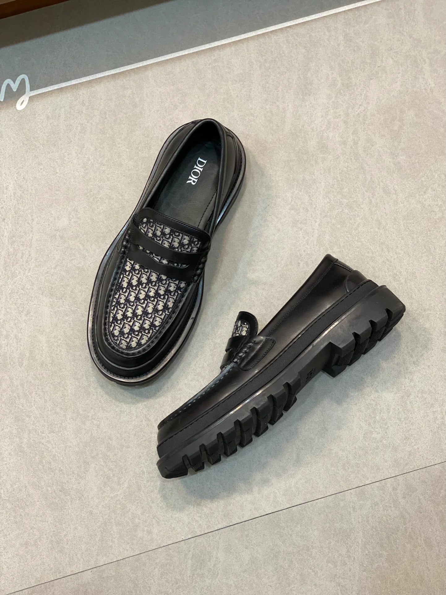 DIOR LOAFER