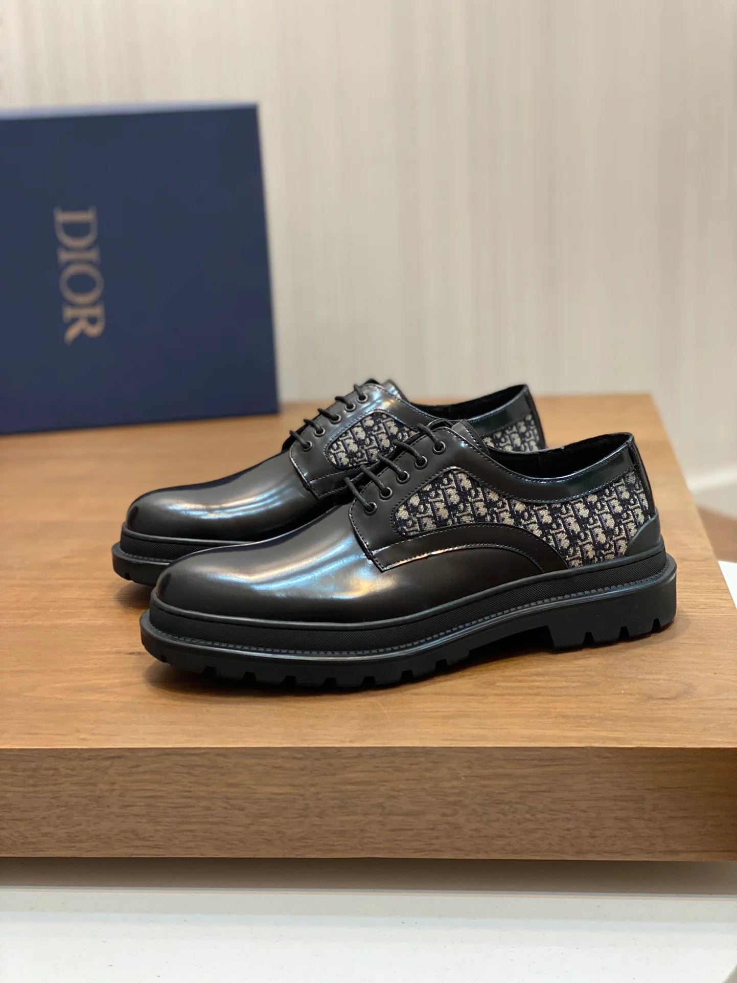DIOR LOAFER
