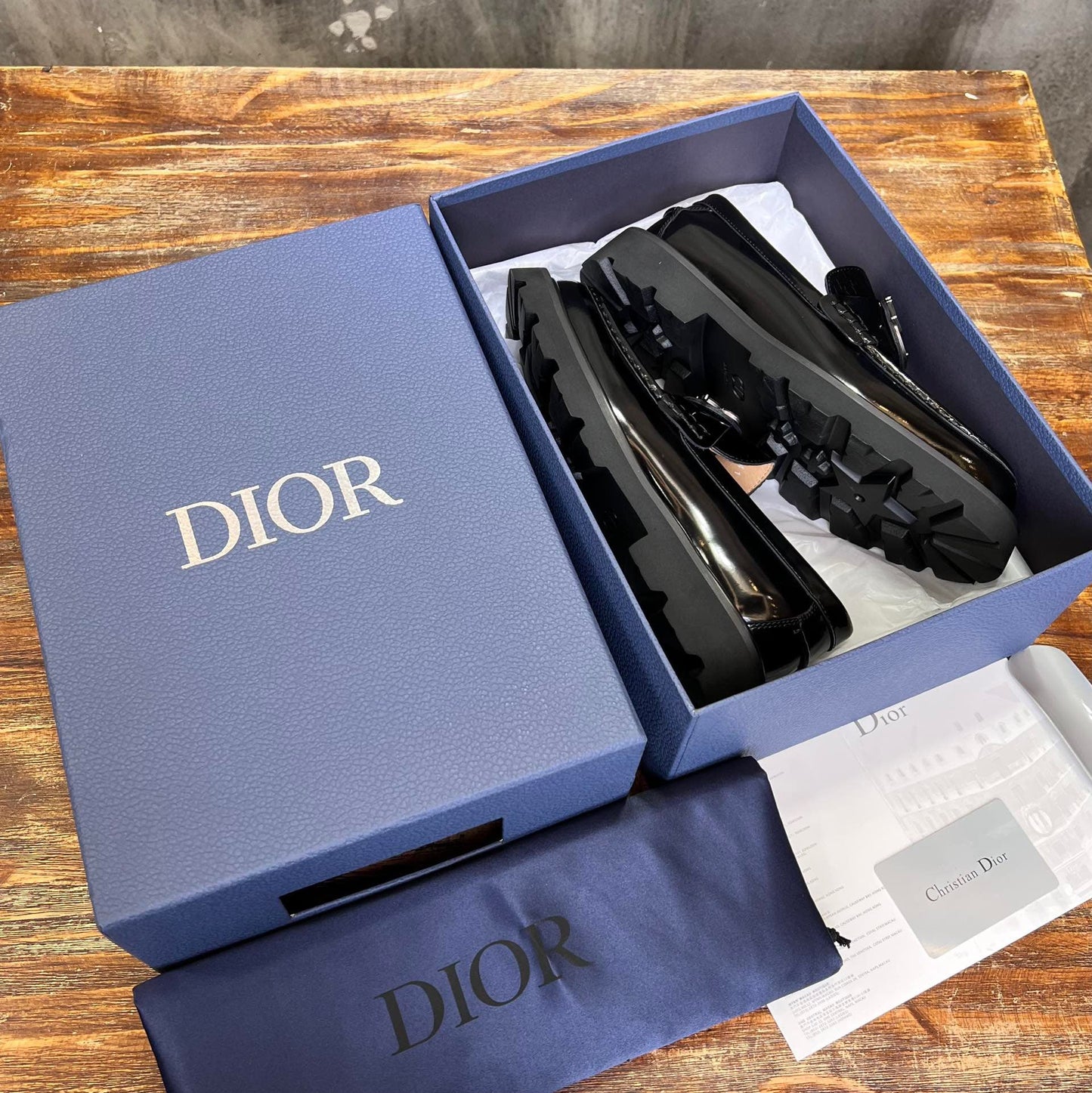 DIOR LOAFER