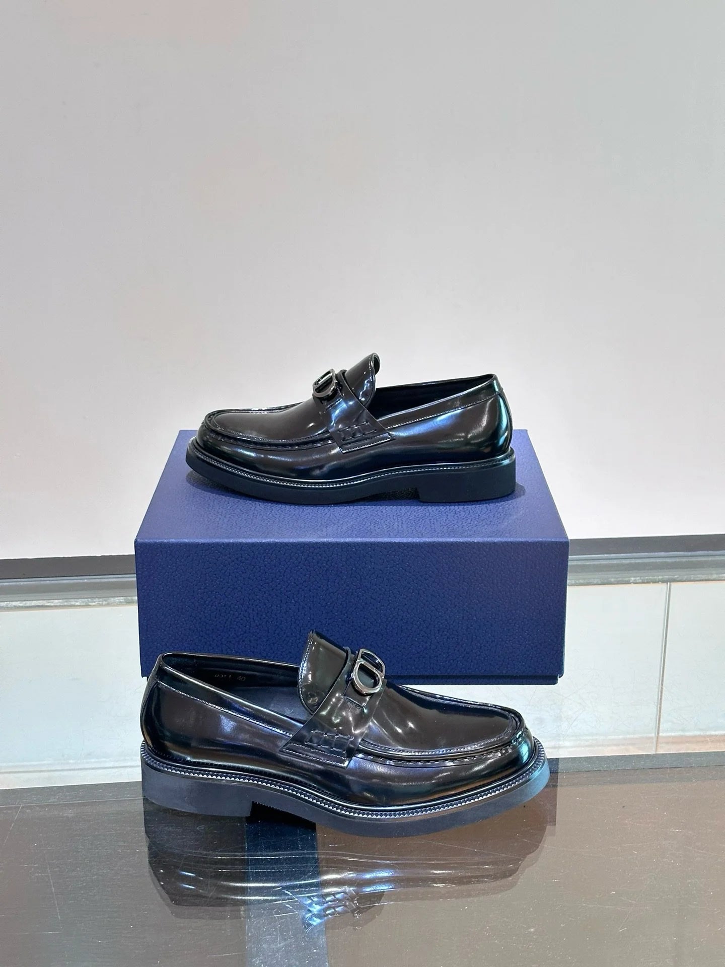 DIOR LOAFER