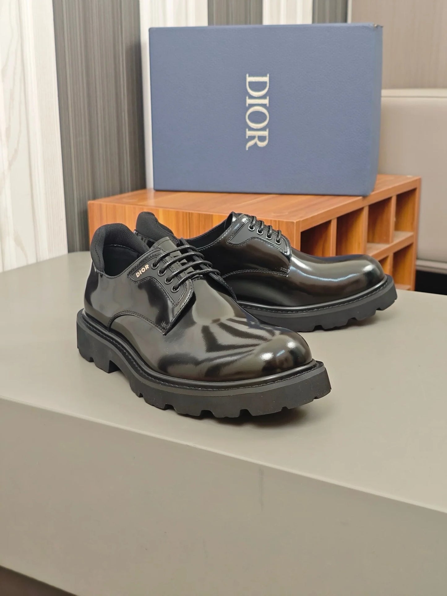 DIOR LOAFER