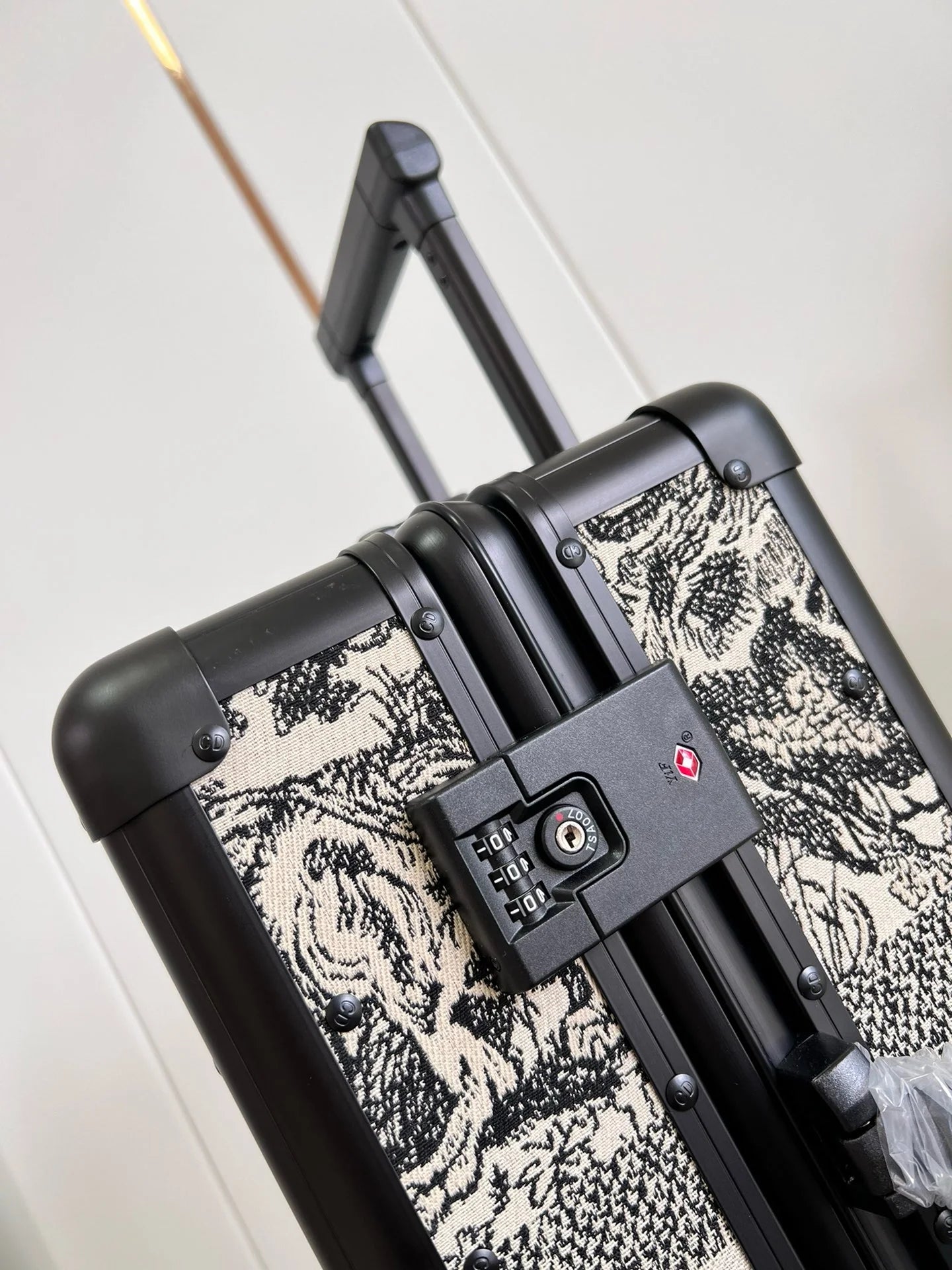 DIOR LUGGAGE