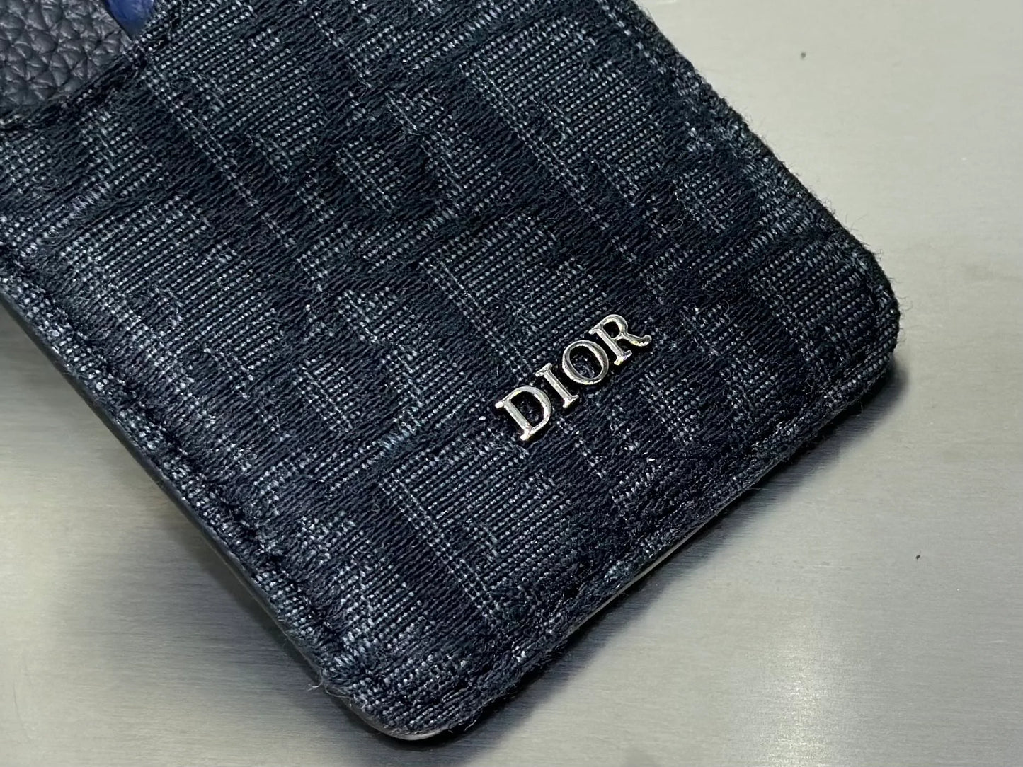 DIOR MAGSAFE