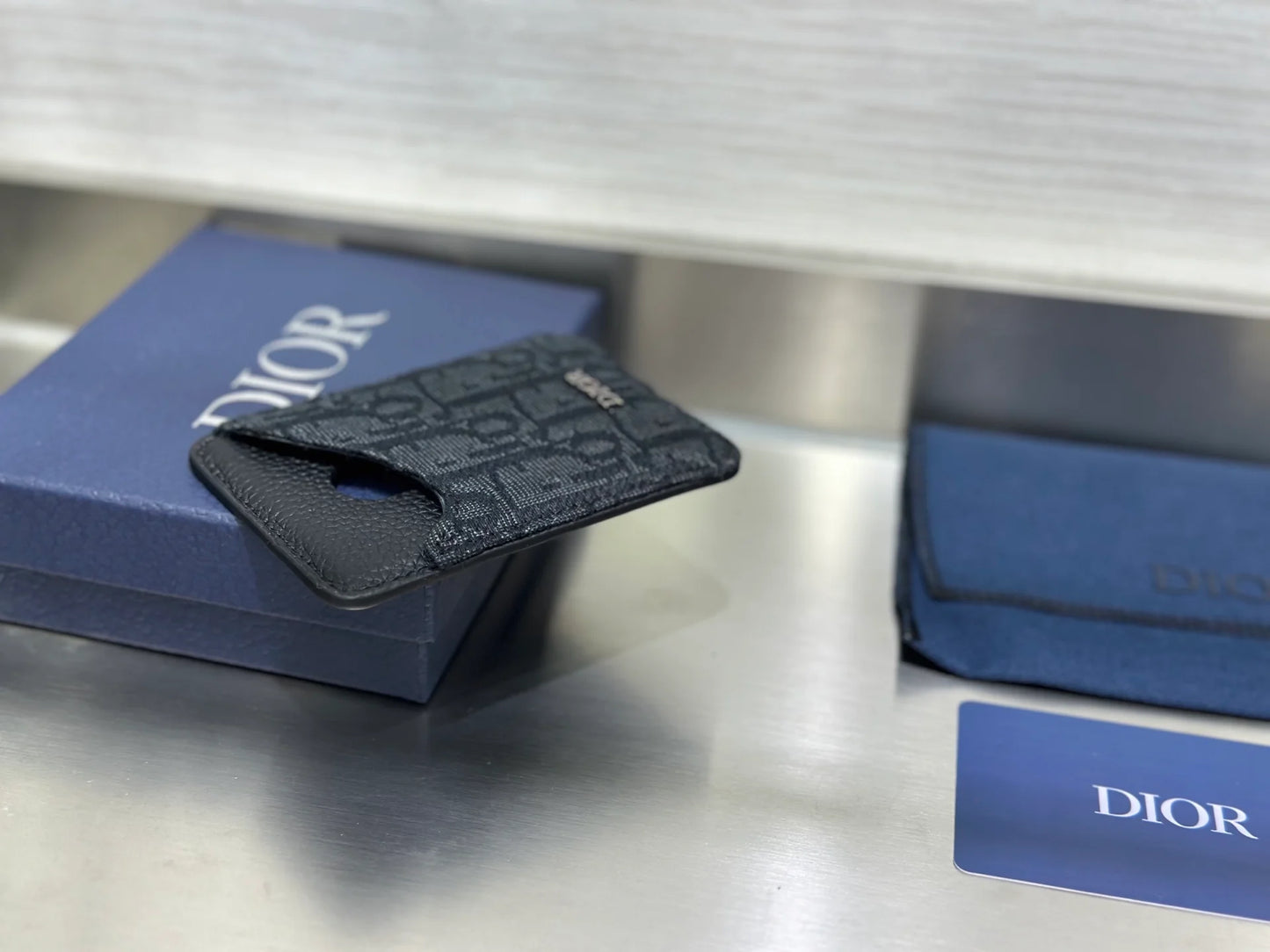 DIOR MAGSAFE