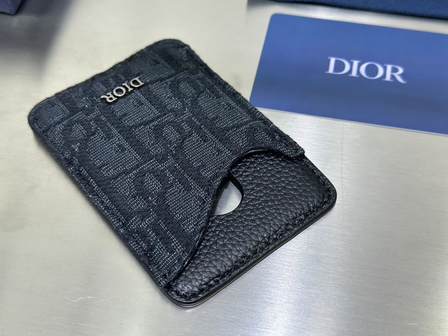 DIOR MAGSAFE