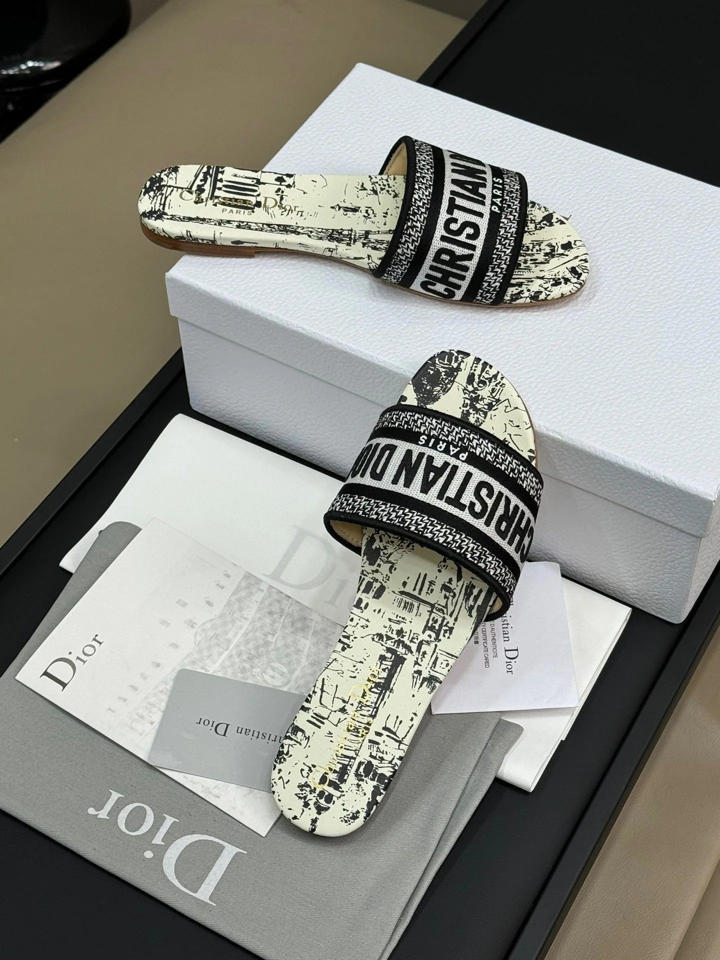 DIOR SANDAL