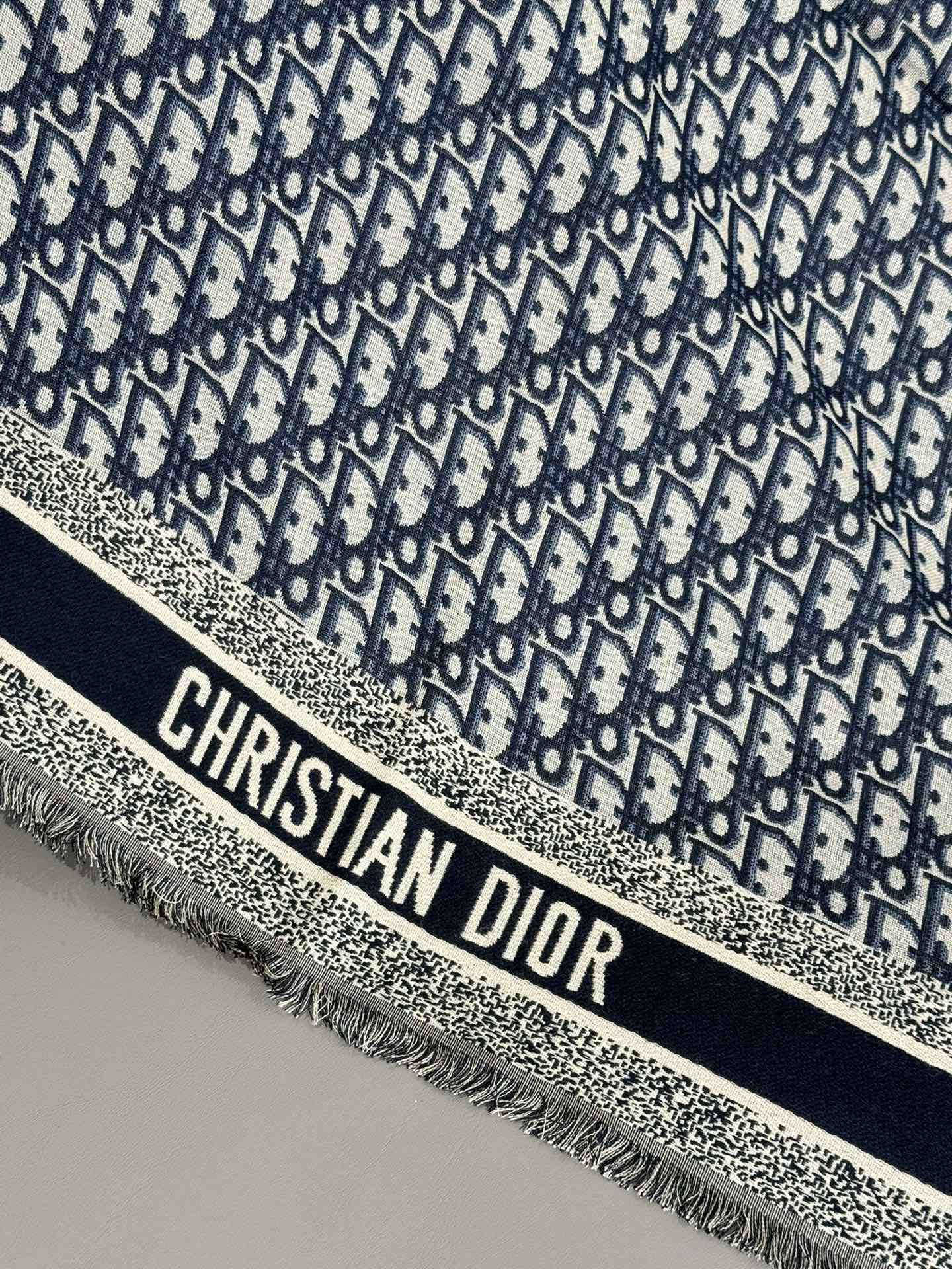 DIOR SCARF