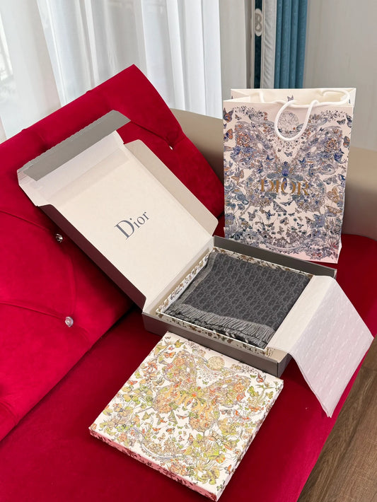 DIOR SCARF