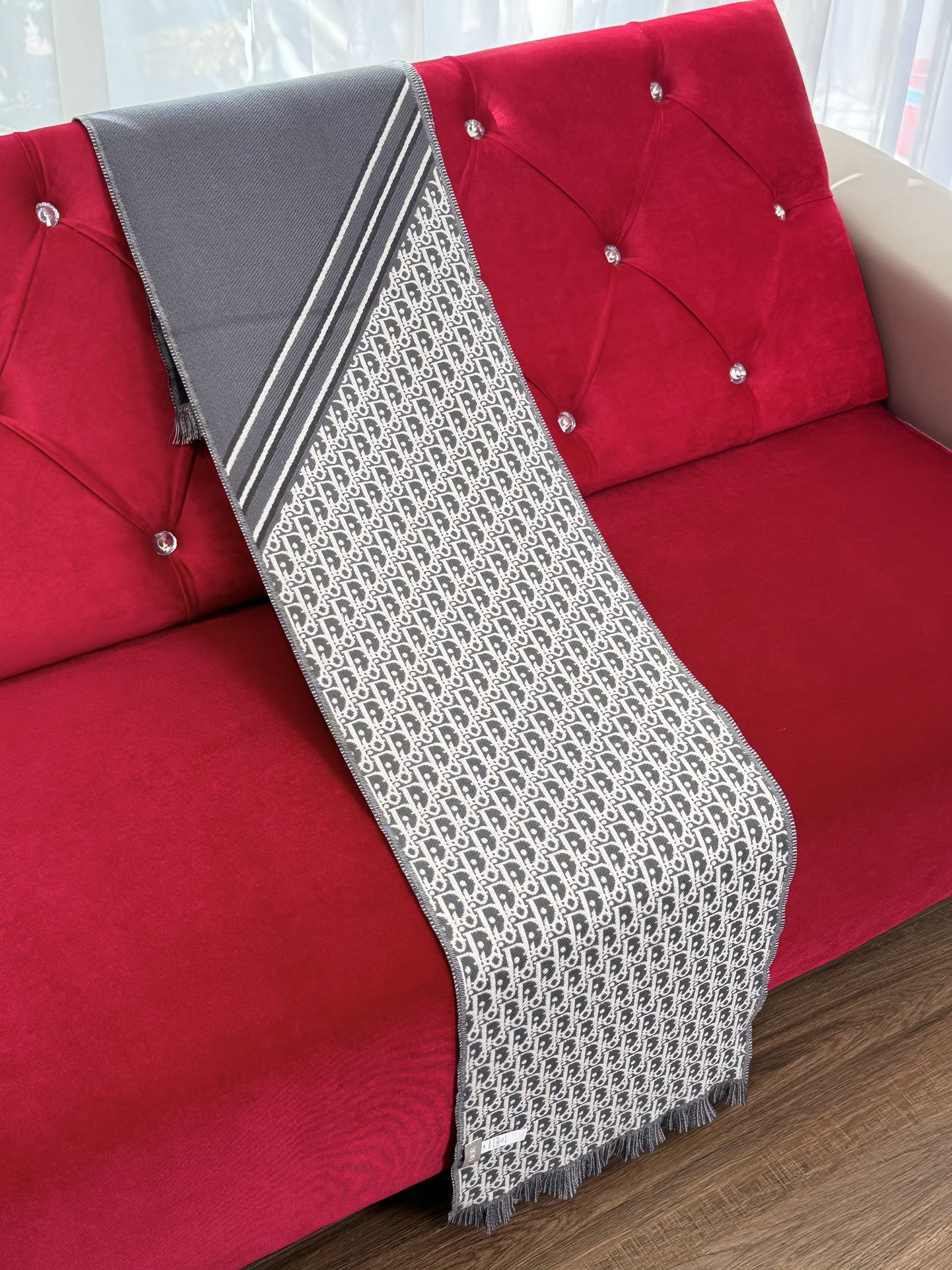 DIOR SCARF