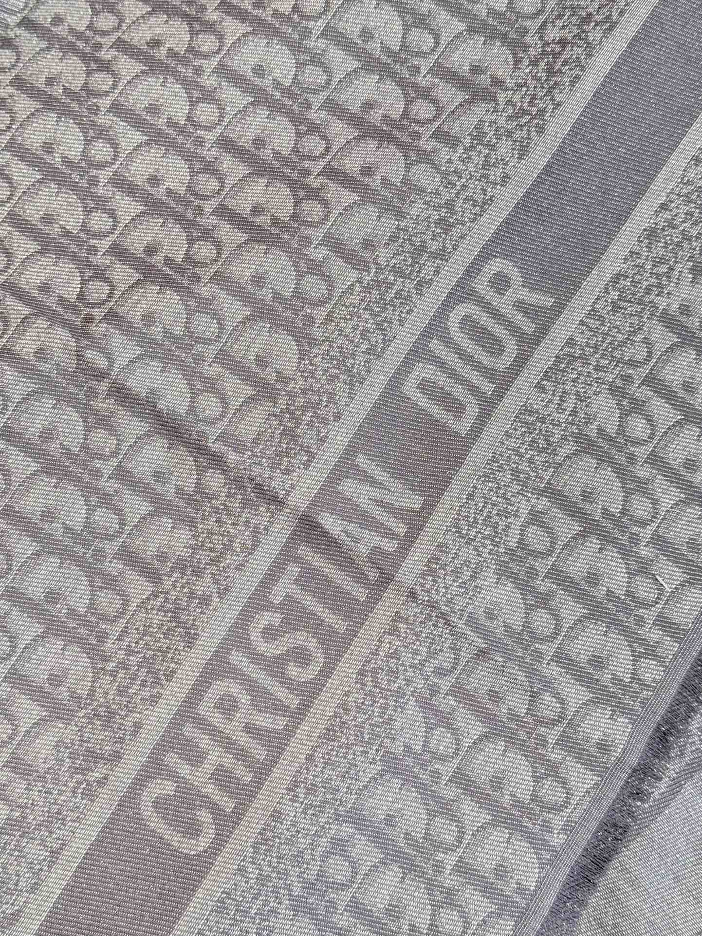 DIOR SCARF