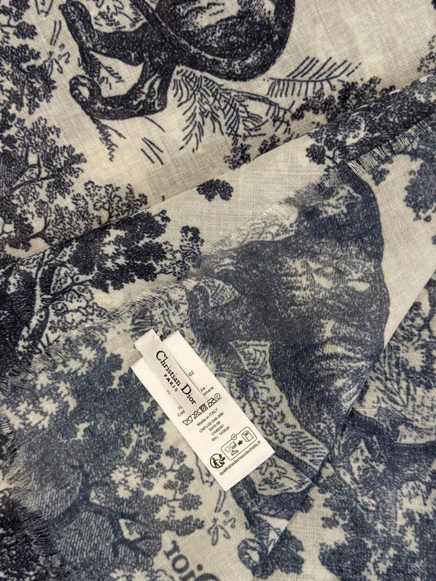 DIOR SCARF