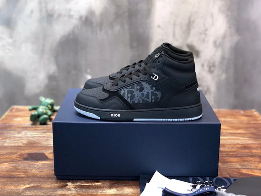 DIOR SNEAKER