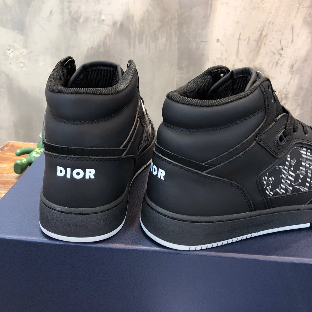 DIOR SNEAKER