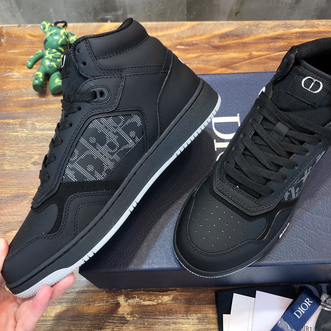 DIOR SNEAKER