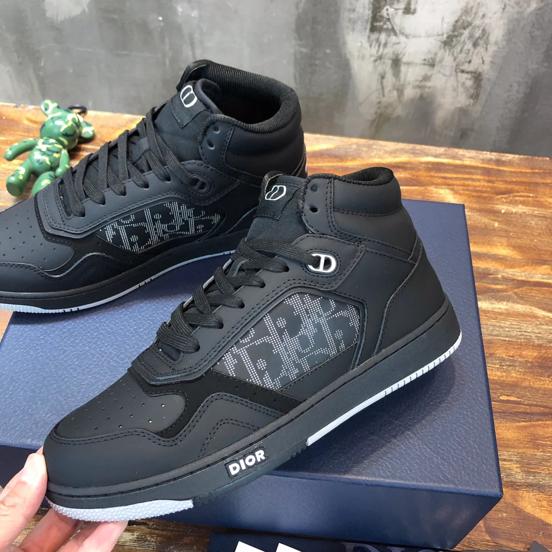 DIOR SNEAKER