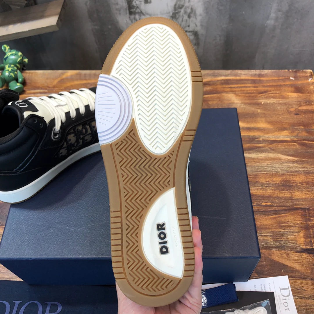 DIOR SNEAKER