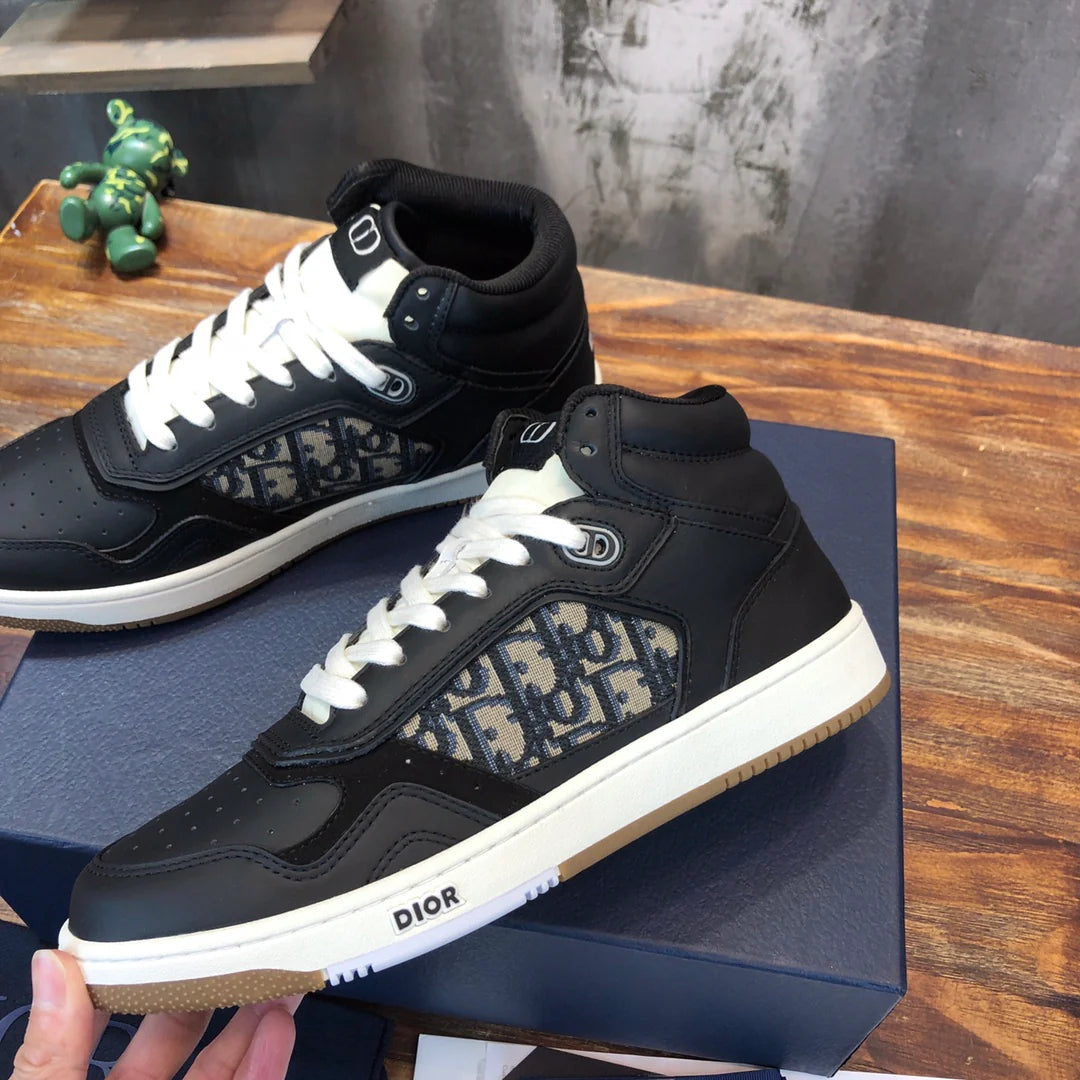 DIOR SNEAKER