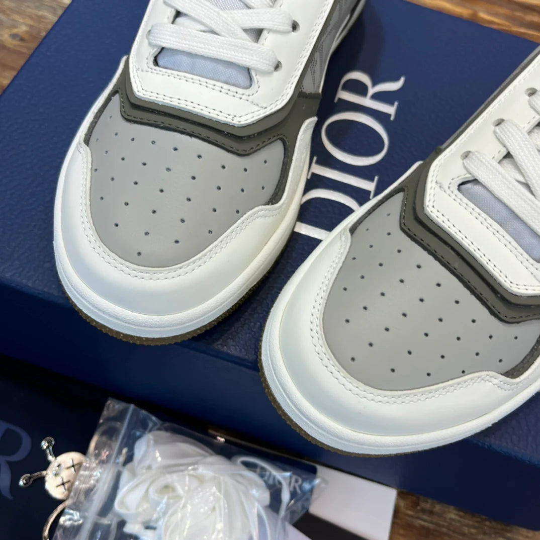 DIOR SNEAKER