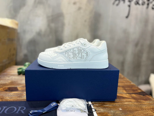 DIOR SNEAKER