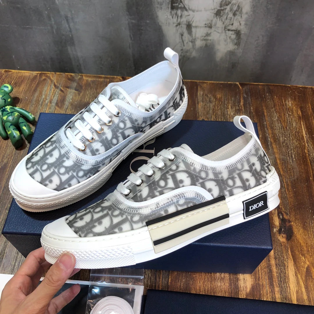 DIOR SNEAKER
